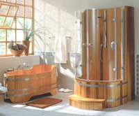 Holzbadewanne und Holzduschkabine